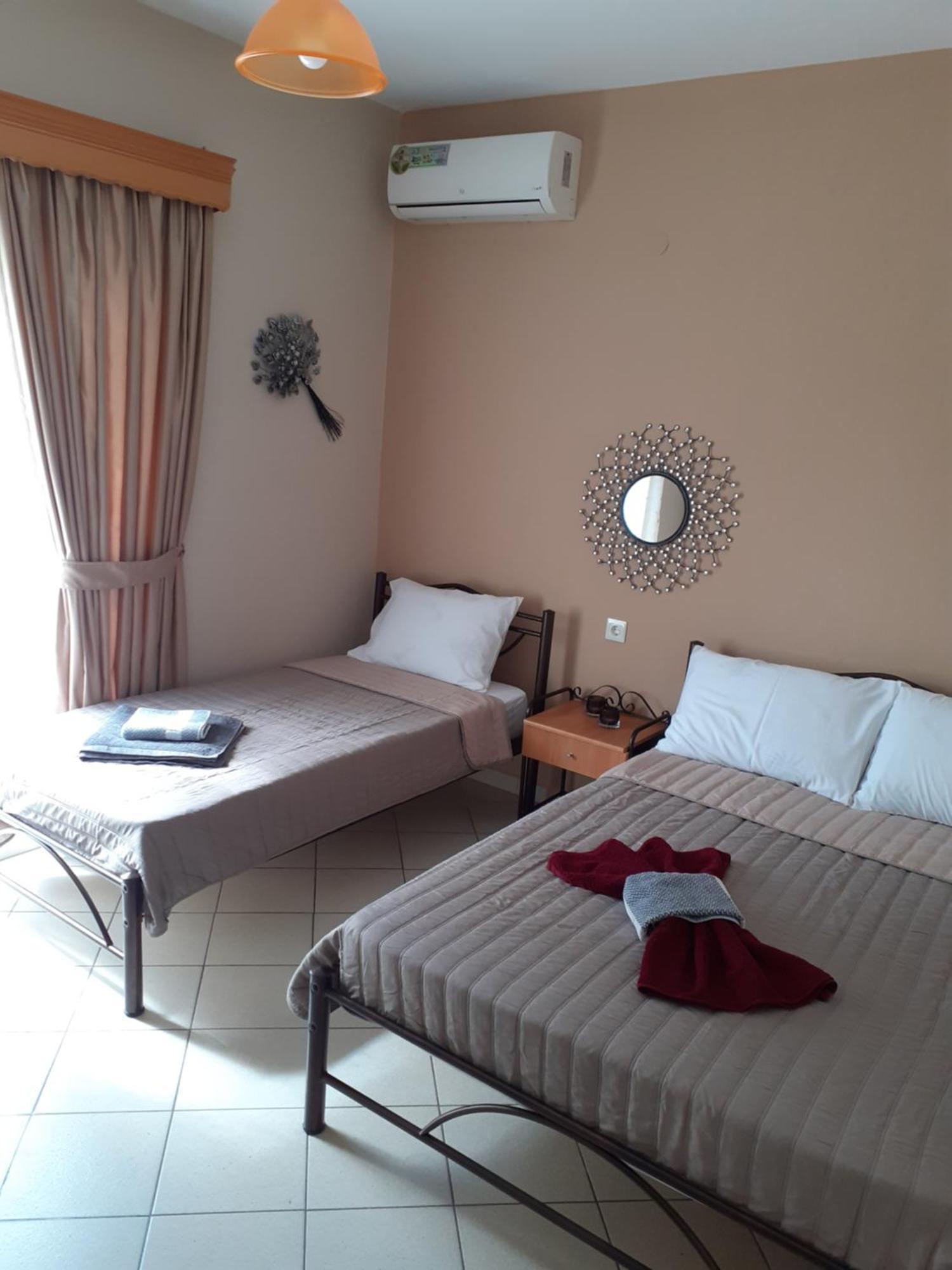 Chrysafis Apartments Vrasná Екстериор снимка